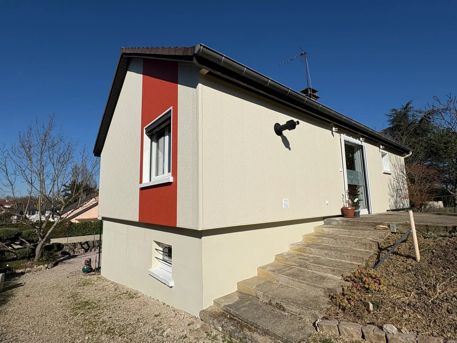 Isolation des murs par l'extérieure (ITE) UNISO